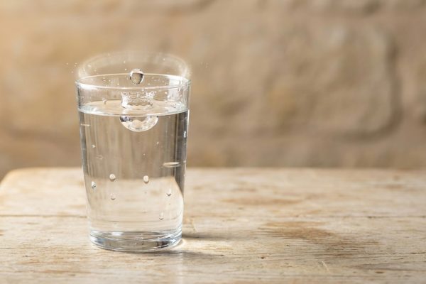 Eau du robinet et calcaire : comprendre, vérifier et agir sans risque
